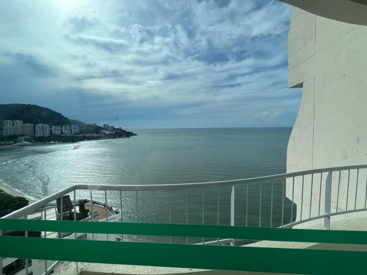 טנג'ונג בונגא Paradise By The Sea In Penang By Veron At Rainbow Paradise מראה חיצוני תמונה