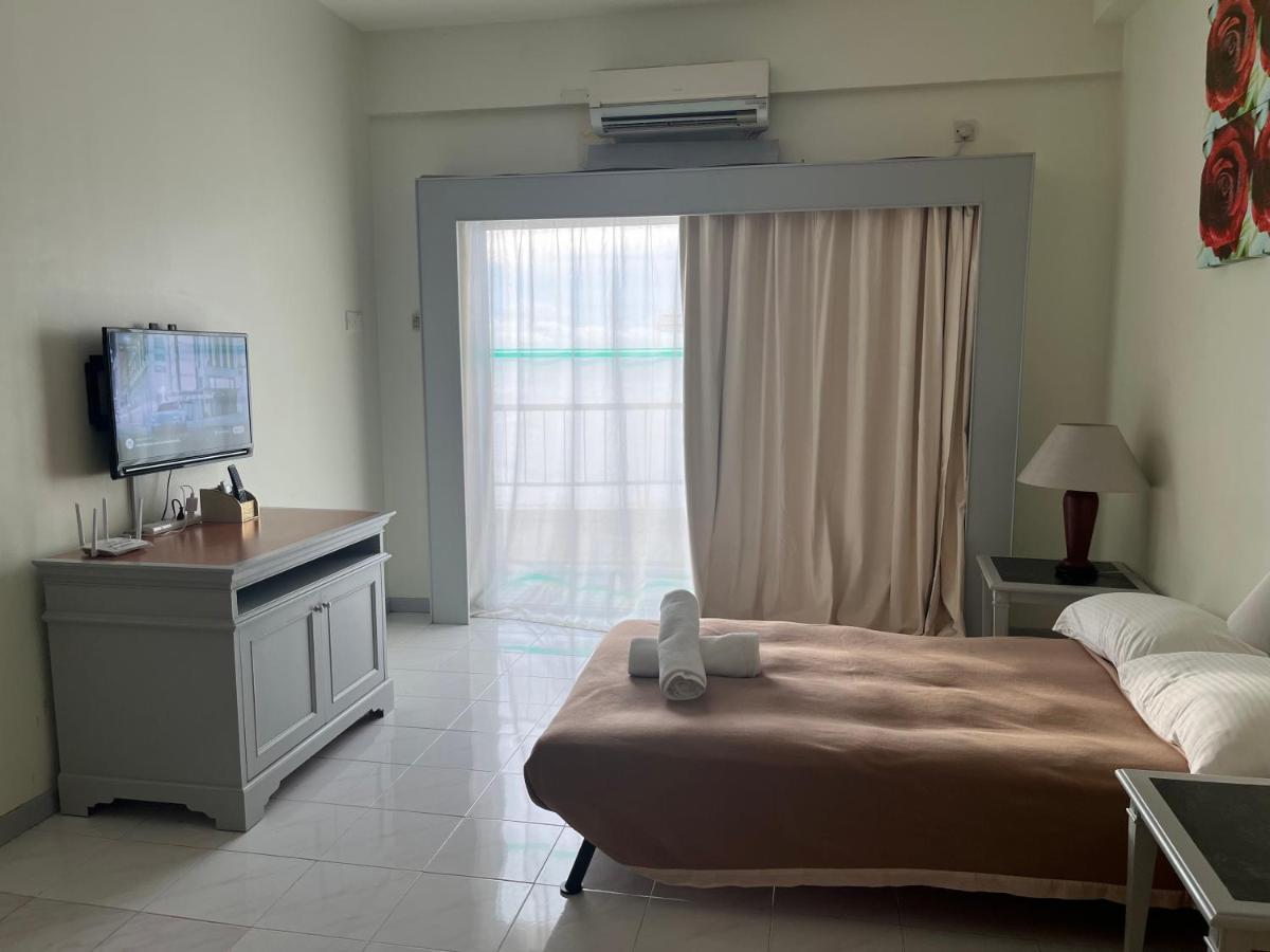 טנג'ונג בונגא Paradise By The Sea In Penang By Veron At Rainbow Paradise מראה חיצוני תמונה