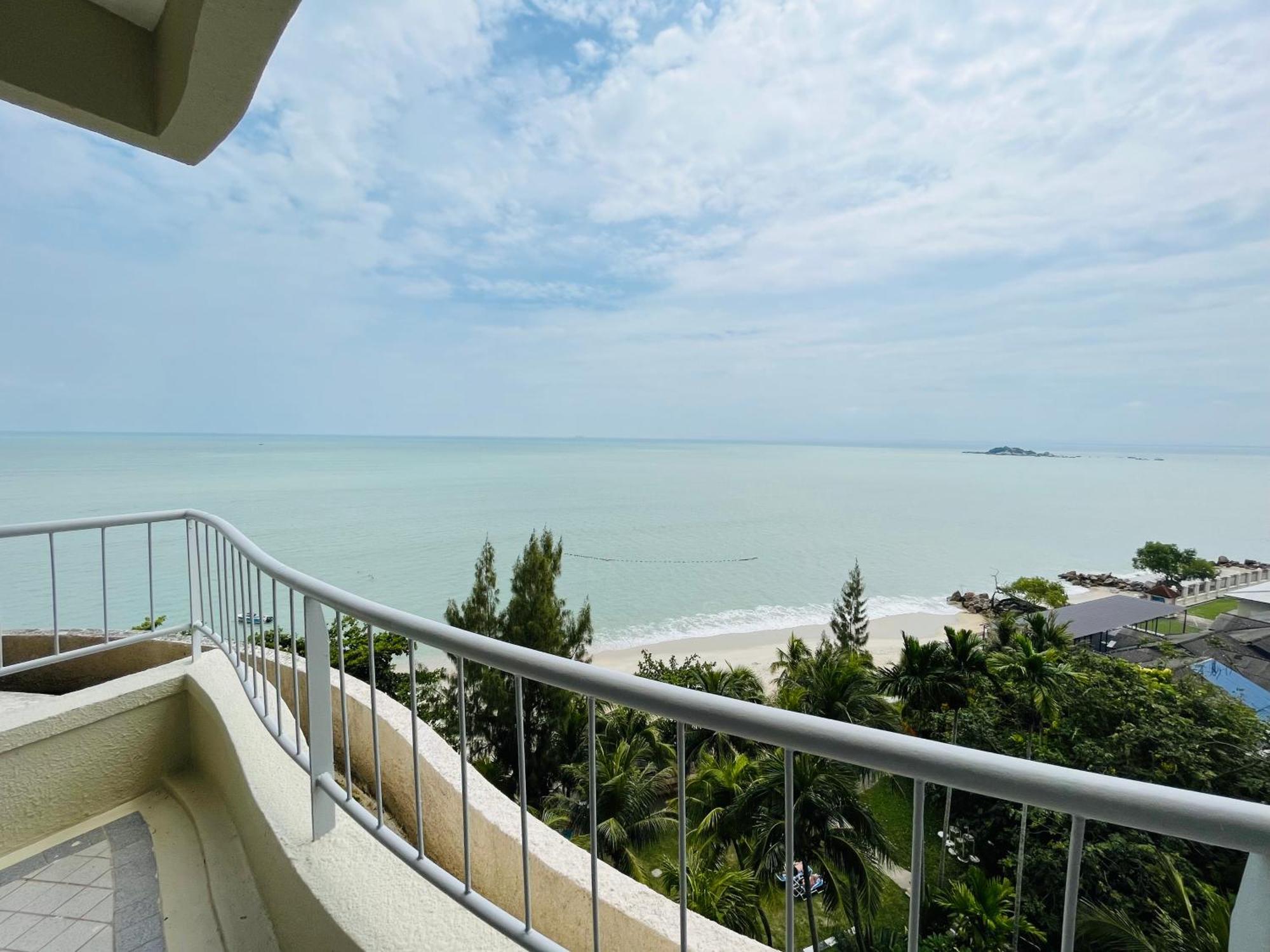 טנג'ונג בונגא Paradise By The Sea In Penang By Veron At Rainbow Paradise מראה חיצוני תמונה