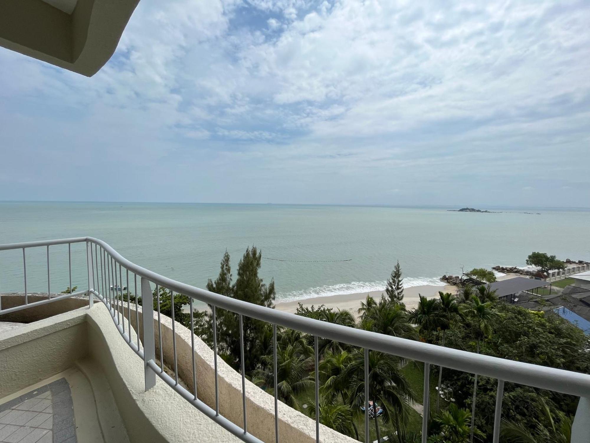 טנג'ונג בונגא Paradise By The Sea In Penang By Veron At Rainbow Paradise מראה חיצוני תמונה